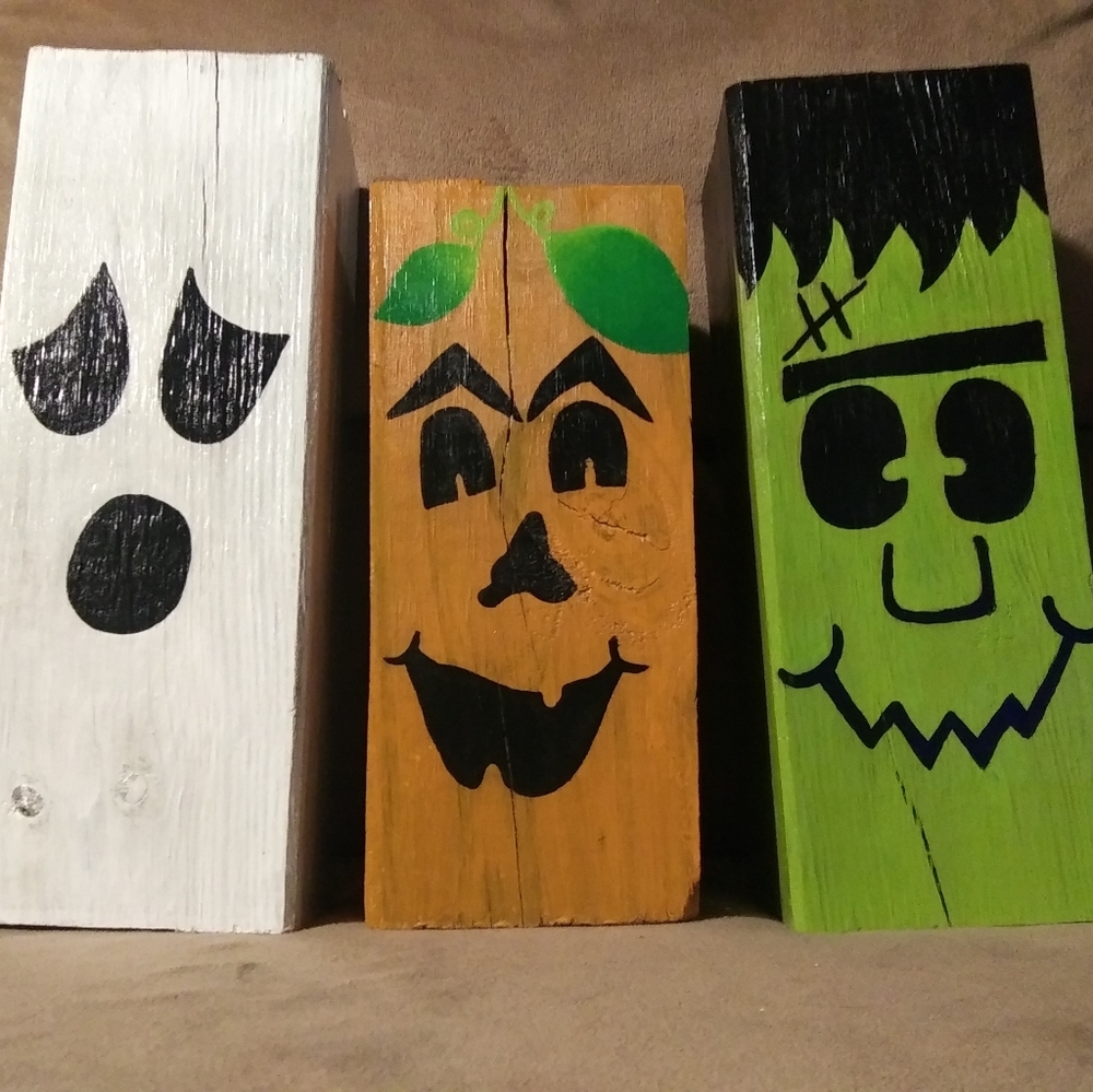 Wooden Halloween Decor!